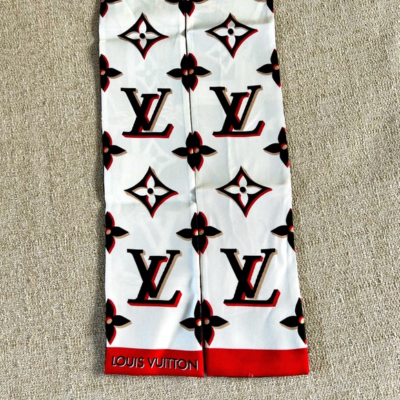 Louis Vuitton  Bandeau Perfect Match - Picture 5 of 11